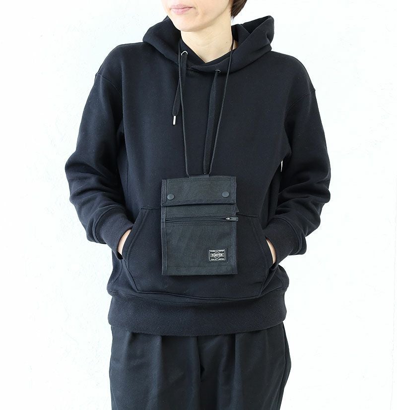 000000006710-02.jpg?size=xl&w=