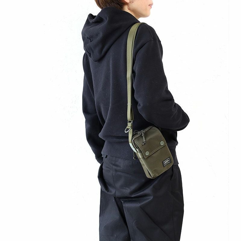 000000006767-06.jpg?size=xl&w=