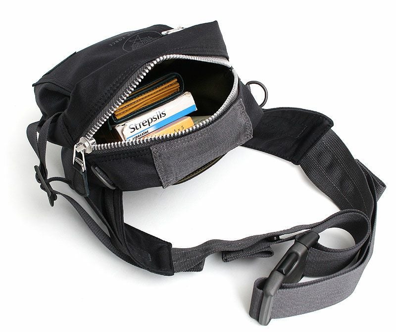 【期間限定※4/30まで】PORTER ミニファニーパックネイビー HOWL(ハウル) FANNY PACK MINI | 吉田カバンホームページ | YOSHIDA & Co.