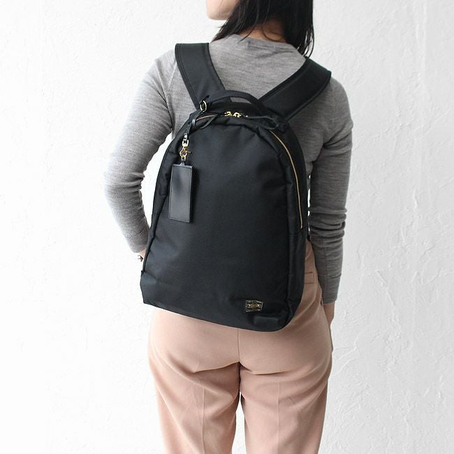 000000006881-16.jpg?size=xl&w=