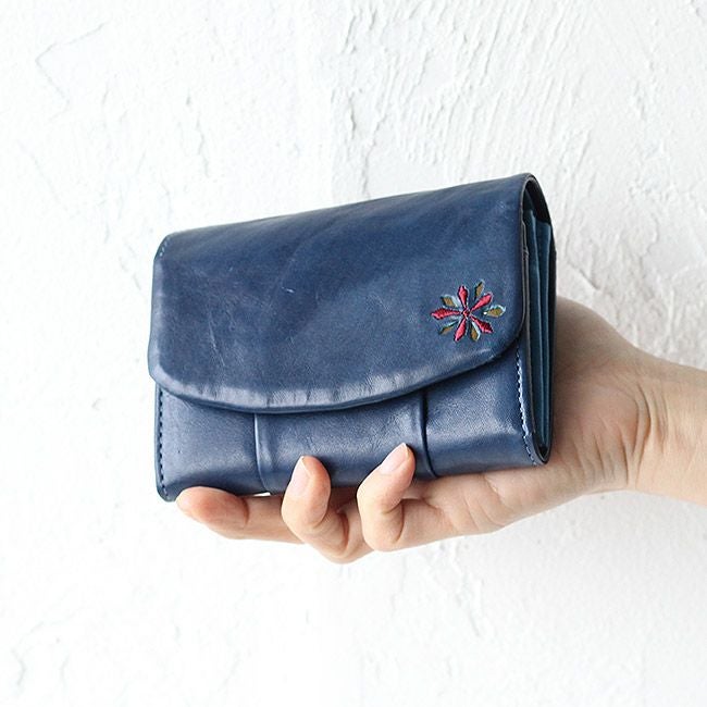 Sybilla ラーナ 二つ折り財布 | TOZAI NANBOKUYA