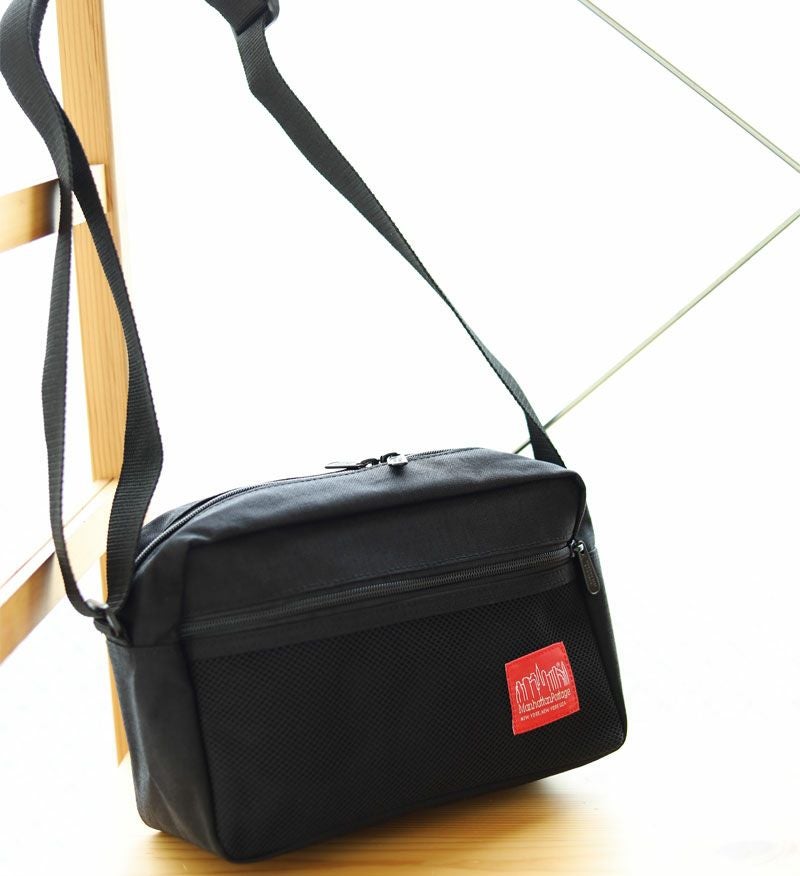 Manhattan Portage ショルダーバッグ | TOZAI NANBOKUYA