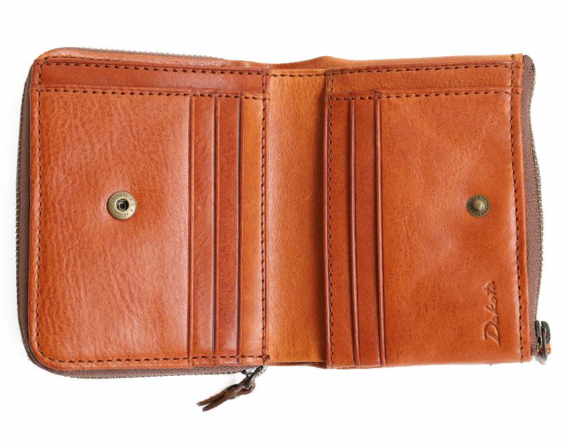 Dakota クラプトン 二つ折り財布 | TOZAI NANBOKUYA