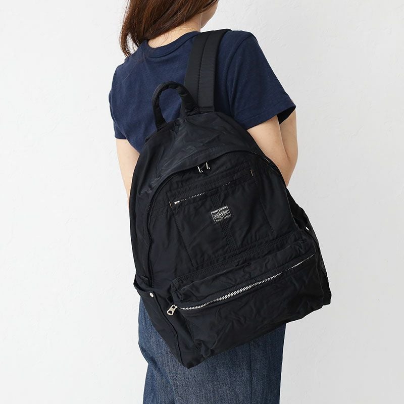 000000011155-02.jpg?size=xl&w=