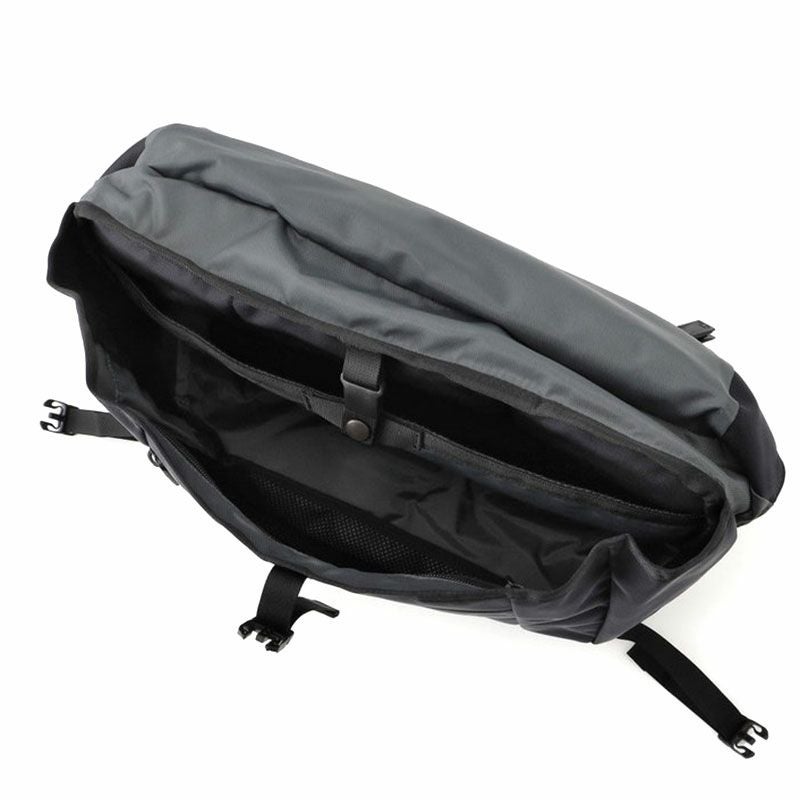 タイムセール15%OFF】BRIEFING MFC ショルダーバッグ | TOZAI NANBOKUYA