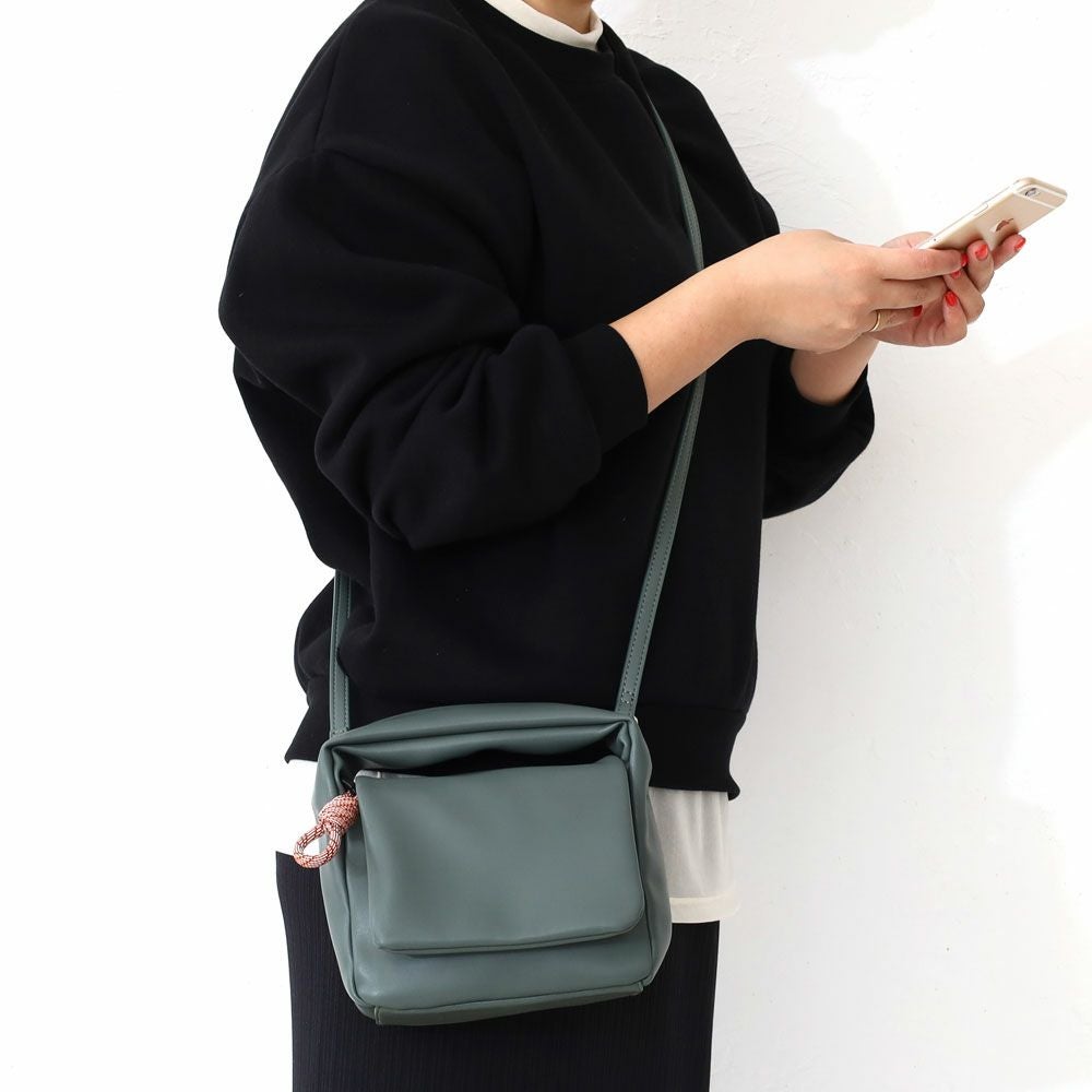 タイムセール10%OFF】F/CE. レザー ポーチ | TOZAI NANBOKUYA