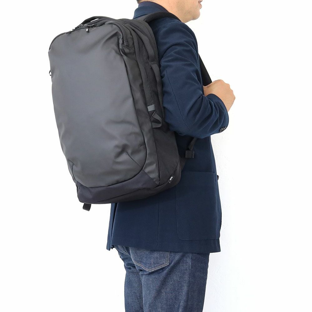 000000012582-02.jpg?size=xl&w=