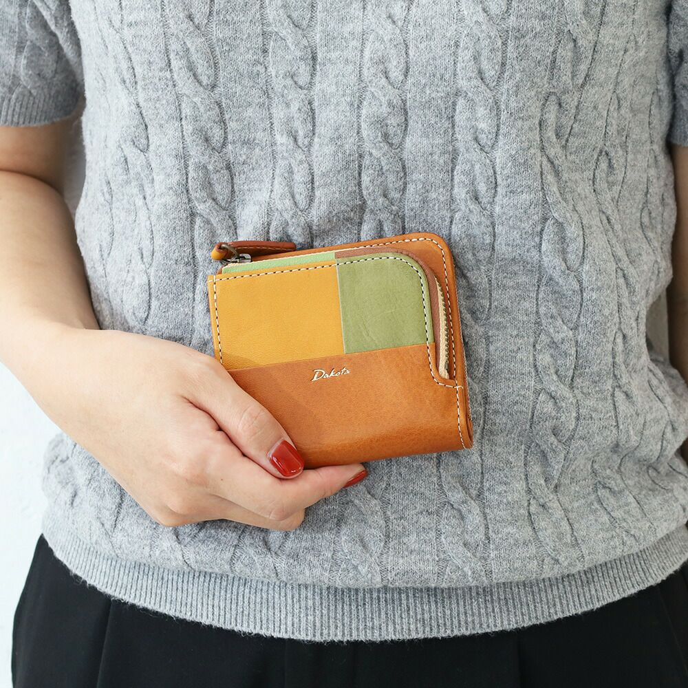 Dakota ブロッコ 二つ折り財布 | TOZAI NANBOKUYA