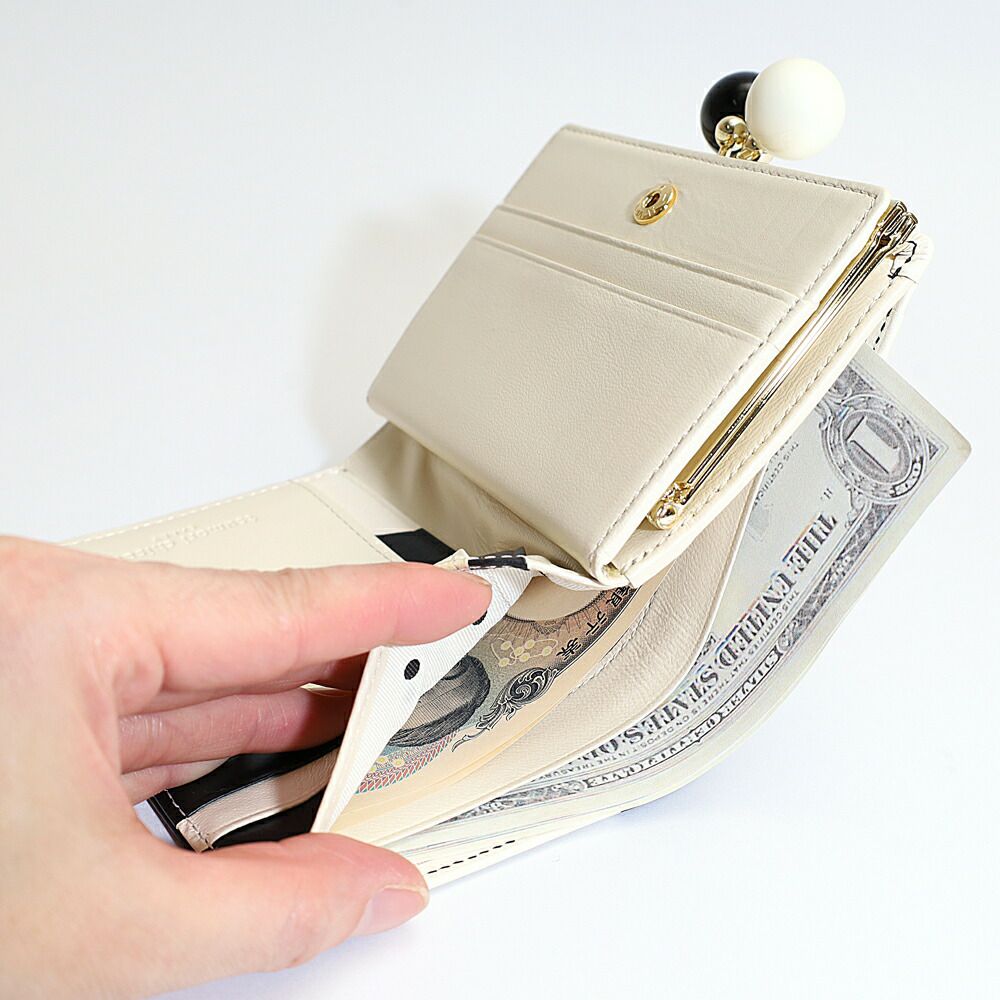新品ツモリチサトtsumori chisato CARRY ズームドット折り財布 TSUMORI CHISATO（ツモリチサト） tsumori chisato CARRY キャリー