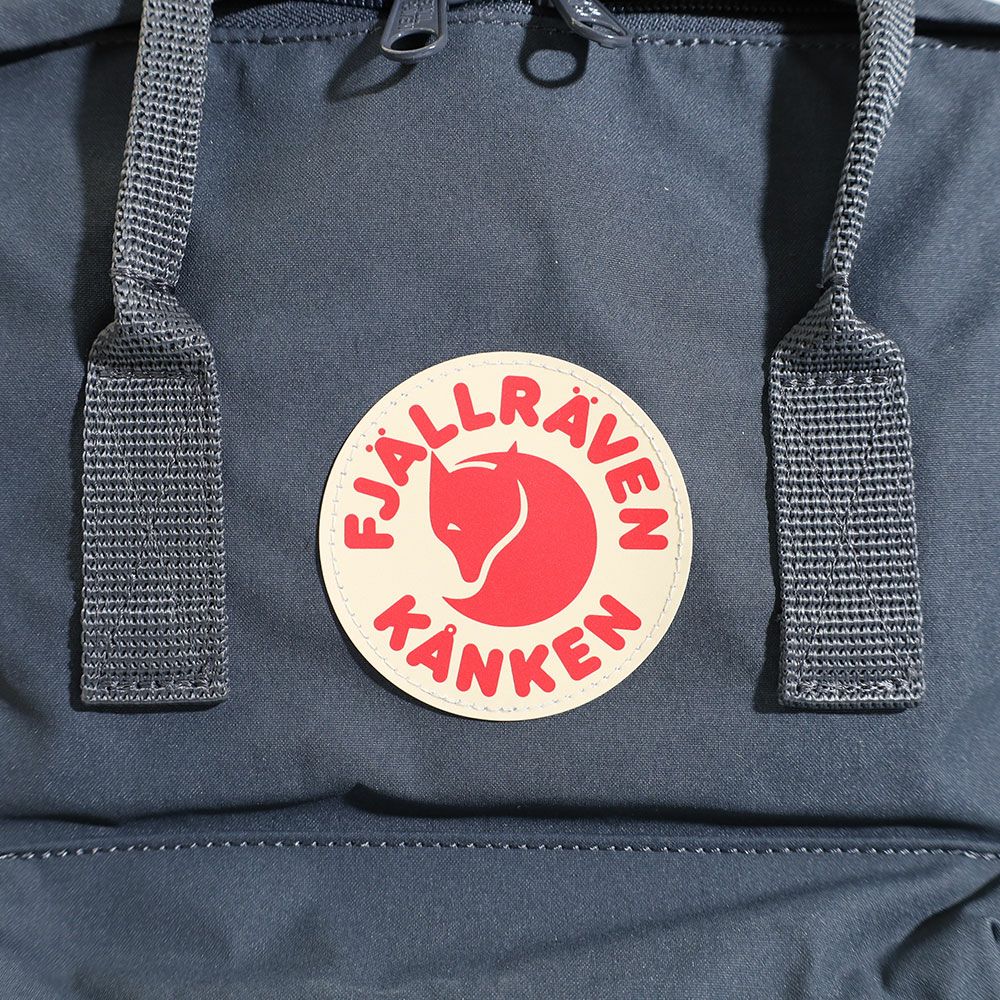 FJALLRAVEN Kanken Laptop 15 リュックサック | TOZAI NANBOKUYA
