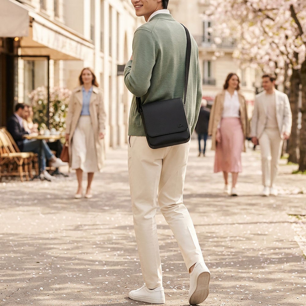 LACOSTE メンズクラシック スリムフラップサッチェルバッグ | TOZAI