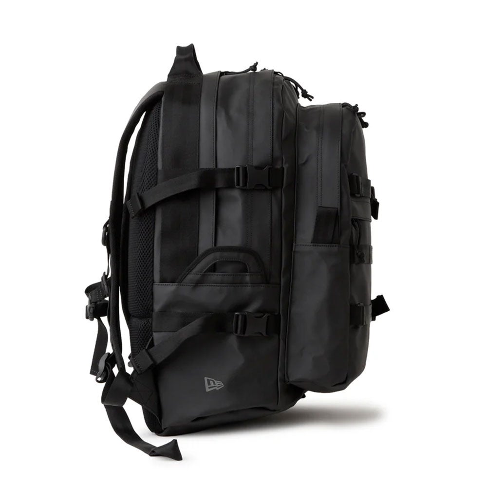 NEW ERA キャリアパック シンセティックレザー 35L | TOZAI NANBOKUYA