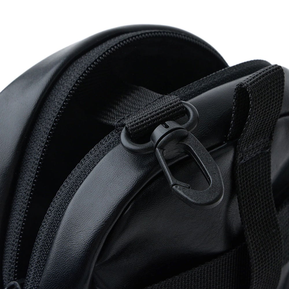 NEW ERA Shoulder pouch2 シンセティックレザー ショルダーポーチ 1.7L