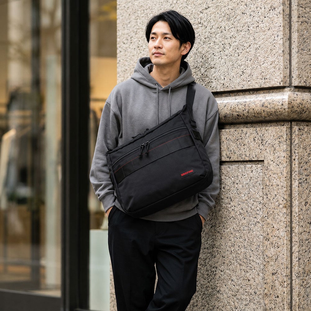 BRIEFING MULTI SHOULDER（Mサイズ） MW ショルダーバッグ | TOZAI